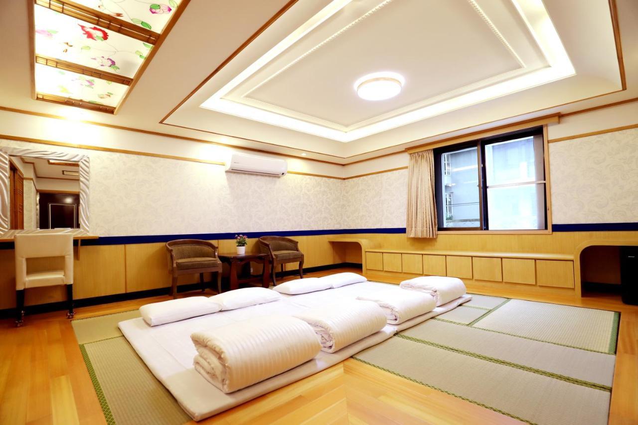 Phoenix Pavilion Hot Spring Hotel Taipei Exterior foto