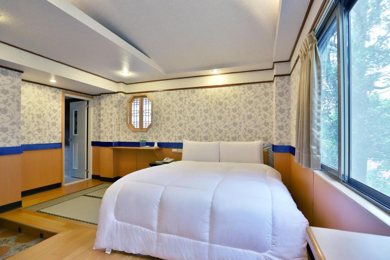 Phoenix Pavilion Hot Spring Hotel Taipei Exterior foto