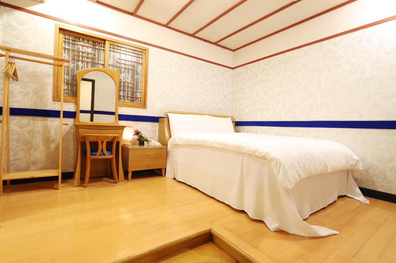 Phoenix Pavilion Hot Spring Hotel Taipei Exterior foto
