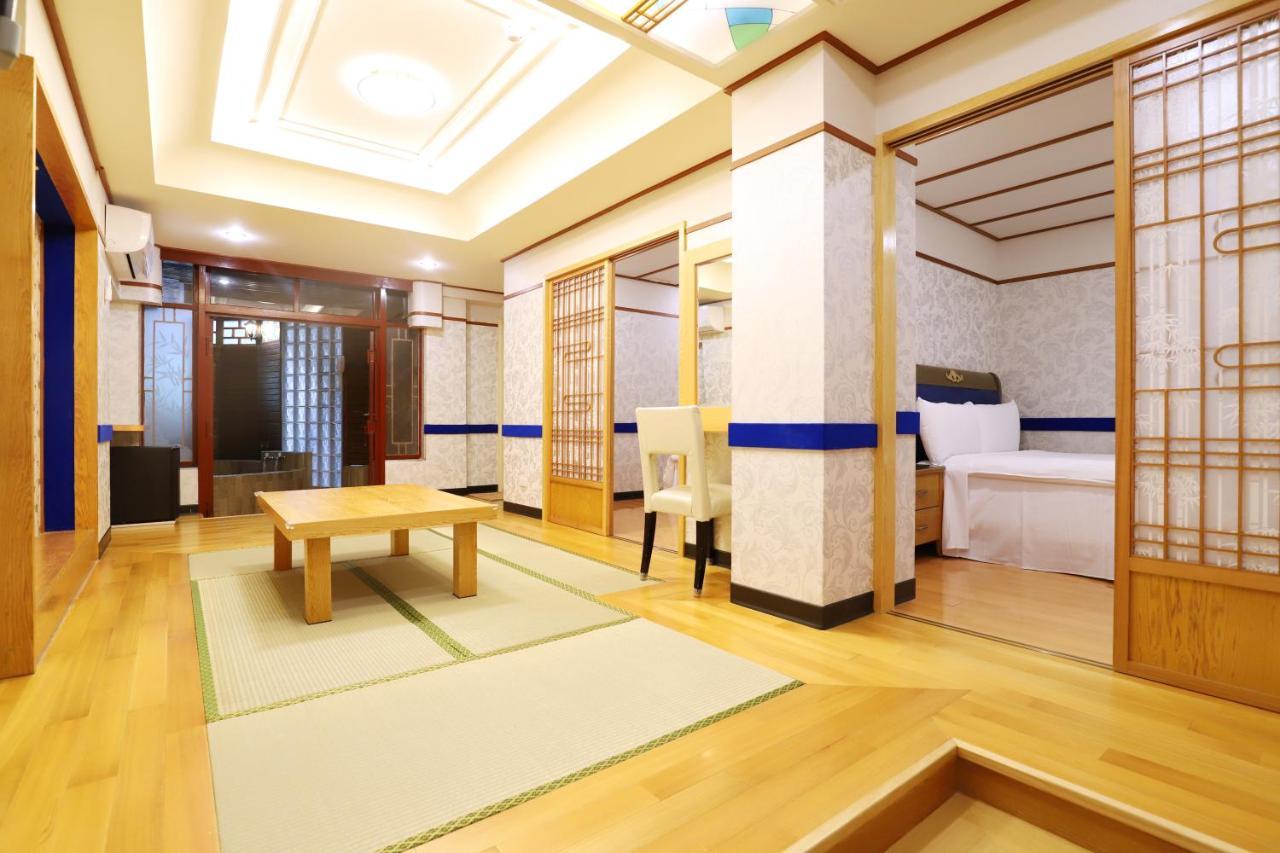 Phoenix Pavilion Hot Spring Hotel Taipei Exterior foto